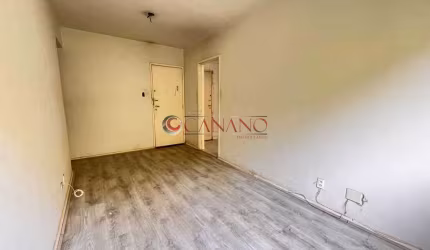 Apartamento com 2 quartos à venda na Rua Araújo Leitão, Engenho Novo, Rio de Janeiro, 55 m2 por R$ 130.000
