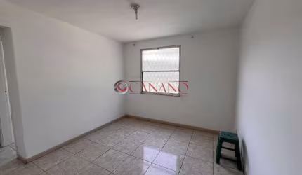 Apartamento com 2 quartos à venda na Rua Indaiaçu Leite, Inhaúma, Rio de Janeiro, 50 m2 por R$ 150.000