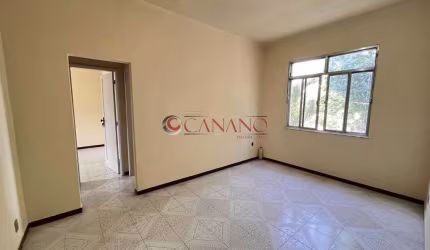 Apartamento com 2 quartos à venda na Rua Dona Joaquina, Inhaúma, Rio de Janeiro, 70 m2 por R$ 200.000