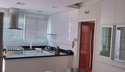 Casa com 3 dormitórios para alugar, 204 m² por R$ 7.735,00 - Jardim São Bento - Jundiaí/SP