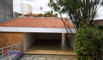 CASA RESIDENCIAL E COMERCIAL PARA LOCAÇÃO, LOCALIZADA NO CENTRO, NA CIDADE DE JUNDIAÍ.
