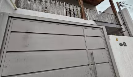Casa com 2 dormitórios à venda, 150 m² por R$ 435.000,00 - Vila Santa Terezinha - Várzea Paulista/SP