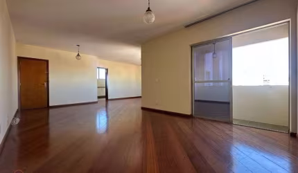 Apartamento para VENDA no EDIFÍCIO DONA ANTÔNIA, localizado no bairro CENTRO, em Jundiaí/SP.