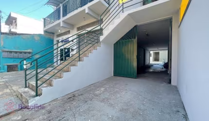 Salão comercial para LOCAÇÃO localizado no bairro CENTRO, em Várzea Paulista/SP.
