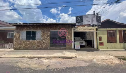 Casa com 2 dormitórios à venda, 200 m² por R$ 900.000,00 - Jardim Buriti - Itupeva/SP