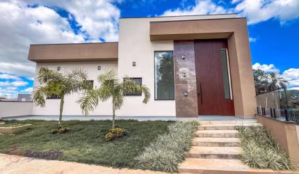 Casa com 3 dormitórios à venda, 236 m² por R$ 1.550.000,00 - Jardim Carolina - Jundiaí/SP