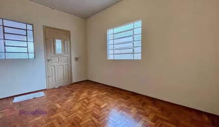 Casa com 2 dormitórios para alugar, 75 m² por R$ 2.820,00/mês - Vila Vianelo - Jundiaí/SP