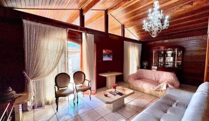 Casa com 3 dormitórios à venda, 750 m² por R$ 900.000,00 - Parque São Luiz - Jundiaí/SP