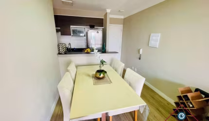 Lindo Apartamento - 2 Dormitórios com Armários - 1 vaga