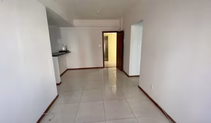 Apartamento  2/4 62 m² reformado armários 2 banheiros 1 garagem Pituba