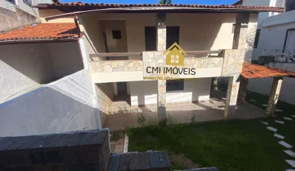Casa  240 m² 3/4  sendo 2 suítes 3 garagens 2 pavimentos 3 salas  Pituaçu Salvador Ba