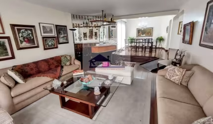 Vende-se, um belo apto,no coração de Moema ,bairro paulistano tradicional que nunca perde seu charme,bairro com muito verde, lazer e vasto comércio local. Com gastronomia atuante!! O apto vai oferecer