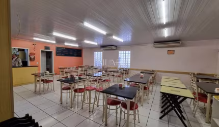 Excelente casa comercial