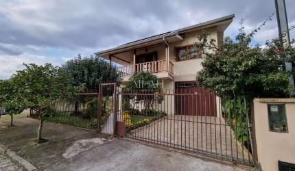 Casa semimobiliada  bairro Nossa Senhora das Graças