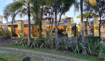 Excelente Casa do condomìnio Vila Verde em Monte Bérico