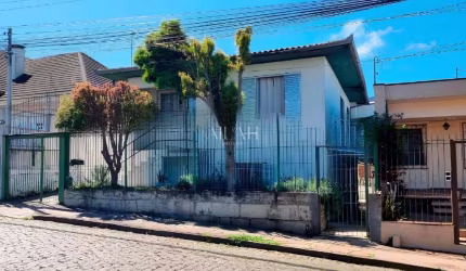 Ótima casa com dois pavimentos localizado no bairro Rio Branco