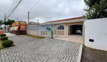Casa Espaçosa com 03 dormitórios no Parque da Fonte