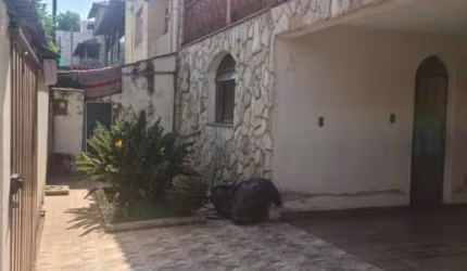 Casa com 4 quartos à venda na Rua Valdi Aleixo Cassiano, Inconfidentes, Contagem por R$ 790.000