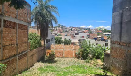 Terreno à venda na Rua Vinte e Nove, Cruzeiro do Sul, Betim por R$ 200.000