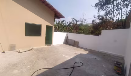 Casa com 3 quartos à venda na Rua Palmeiras, Colonial, Contagem por R$ 390.000