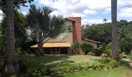 Casa em condomínio fechado com 3 quartos à venda na Alfredo Ceschiatti, Condomínio Serra dos Bandeirantes, Mário Campos por R$ 1.800.000