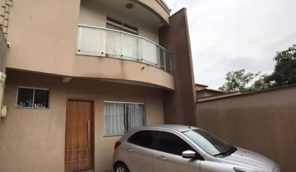 Casa com 3 quartos à venda na Rua Peroba, Sapucaias III, Contagem por R$ 500.000