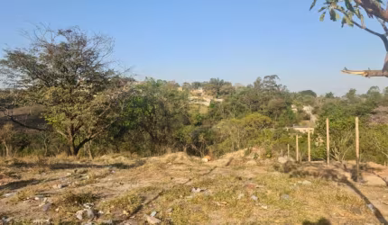 Terreno à venda na Avenida dos Licuris, Vila Verde, Betim por R$ 1.200.000