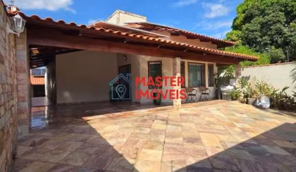 Casa com 3 quartos à venda na Antônio Alves Costa, Alvorada, Contagem por R$ 1.300.000