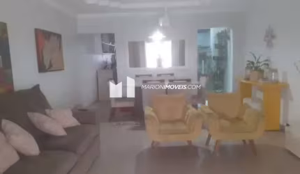 Casa em condomínio à venda na Freguesia, Jacarepaguá, Rio de Janeiro, 3 quartos (1 suíte), cozinha, 2 banheiro sociais, quintal, área, duplex,vaga.