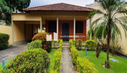 Casa à venda, Freguesia, Jacarepaguá, Rio de Janeiro, 4 quartos (3 stes), linear, isolada, com piscina, murada, 7 vagas, quintal, 6 wc, varanda gourmê