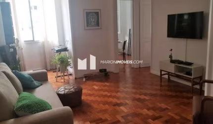 Apartamento à venda em Copacabana,  POSTO 6,Rio de  Janeiro, com 3 quartos,salão, banheiro social, área e banheiro de serviço, quadra da praia; 1 vg