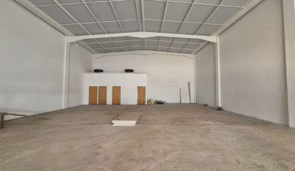 Galpão/prédio comercial, Imóvel para aluguel tem 350m², Galpão novo, em Setor Oeste - Goiânia - GO