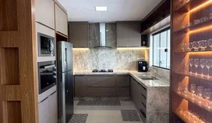 Sobrado para venda com 160m², com 3 quartos sendo 01 suíte, Vila Maria - Aparecida de Goiânia - GO