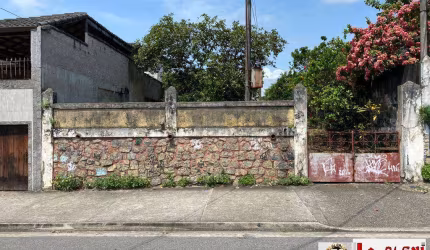 Casa Comercial em Área Nobre de Santa Cruz - RJ