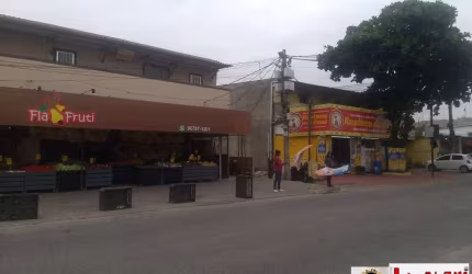 Sobrado Comercial em Sepetiba - RJ