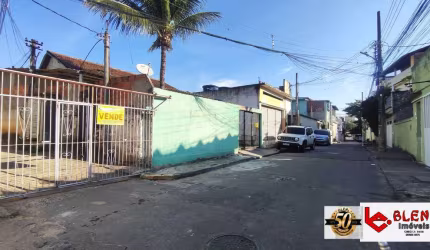 03 Casas  em vila residencial no centro de  Santa Cruz - RJ