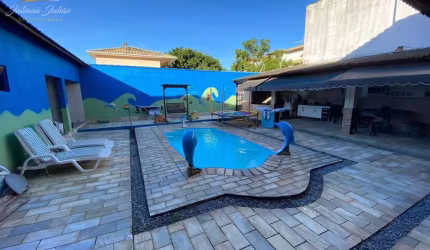 CASA COM 5 SUÍTES A VENDA NO BAIRRO OURO VERDE, RIO DAS OSTRAS.