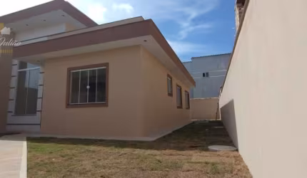 CASA COM 3 QUARTOS E QUINTAL NA ENSEADA DAS GAIVOTAS, RIO DAS OSTRAS, RJ