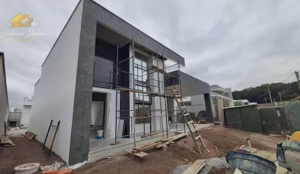 CASA LINEAR EM ALTO PADRÃO COM 3 SUÍTES, ÁREA GOURMET E PISCINA NO VIVERDE 2 EM RIO DAS OSTRAS RJ