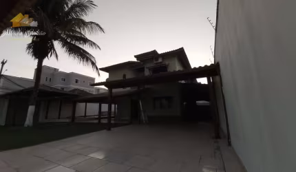 CASA DUPLEX COM 5 QUARTOS SENDO 2 SUÍTES NO BAIRRO ENSEADA DAS GAIVOTAS EM RIO DAS OSTRAS RJ