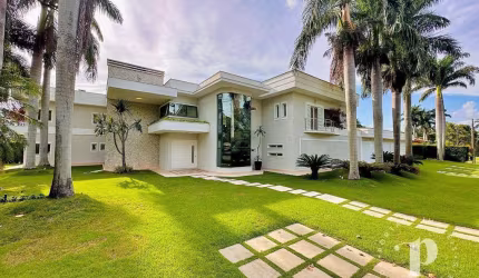 Mansão Porteira Fechada no Lago Azul – 997m² de Luxo em Terreno de Esquina com 2.200m²!