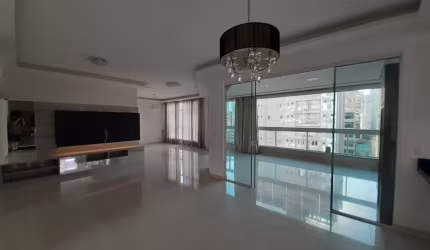 APARTAMENTO AMPLO 4 SUÍTES 4 VAGAS.