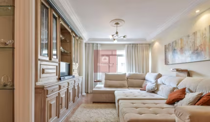Apartamento 3 dorm, 1 suíte 2 vagas em Moema