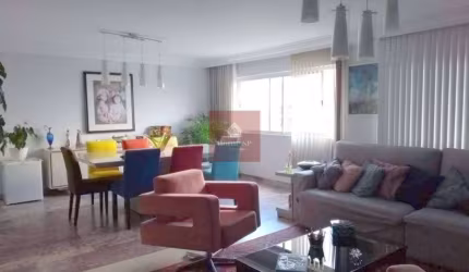 Apartamento c/ 135m², 3 dormitórios, 1 suíte, 2 vagas.