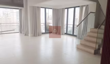 Excelente Cobertura com 272,72m², 3 dormitórios, sendo 3 suítes, 4 vagas.