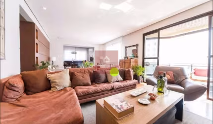 Apartamento com 4 dormitórios, 2 suítes, 4 vagas e com 220m² -  Moema