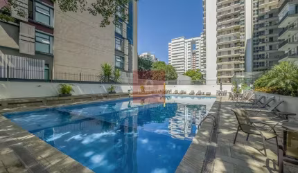 Cobertura à venda com 270m² , 3 dormitórios sendo 1 suíte com closet - Moema/SP