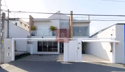 Incrível casa de luxo de 342m no Bosque da Saúde