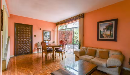 Excelente Oportunidade em Moema! Sobrado com 199m² a venda.