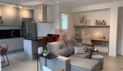Cobertura duplex com belíssima vista e muita iluminação natural